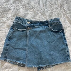 Stylish Denim Mini Skirt
